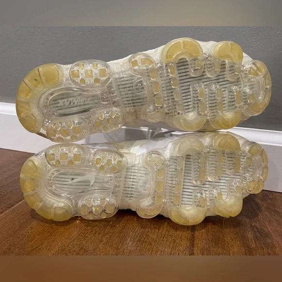 Nike Air VaporMax 2 White Pure Platinum 942843-100 Ladies Shoes - Women’s 8 - Picture 6 of 9